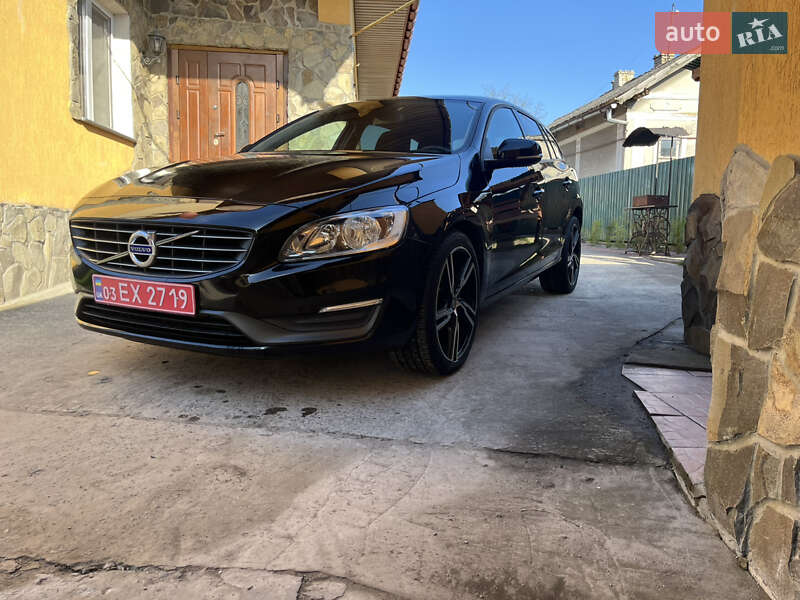 Универсал Volvo V60 2014 в 