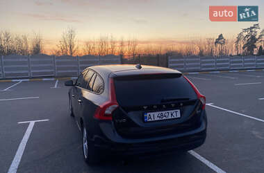 Универсал Volvo V60 2011 в 