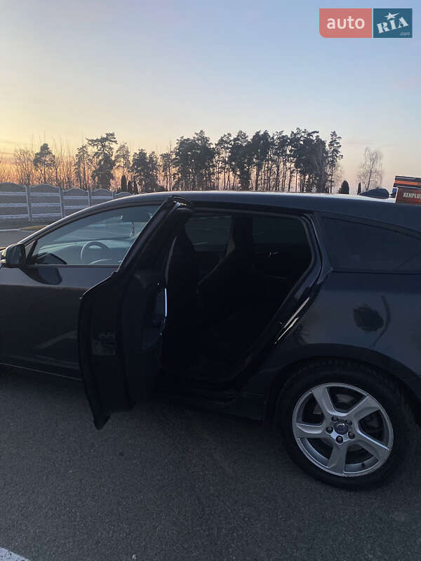 Універсал Volvo V60 2011 в Києві