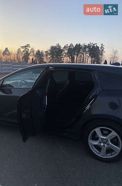 Универсал Volvo V60 2011 в 