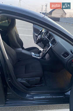 Универсал Volvo V60 2011 в 