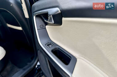 Универсал Volvo V60 2010 в 