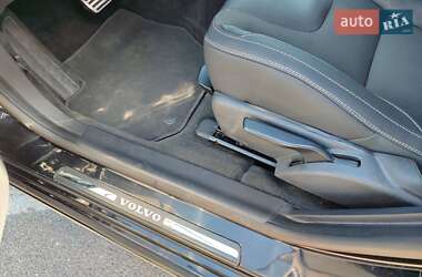 Универсал Volvo V60 2013 в 