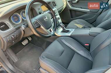 Универсал Volvo V60 2013 в 