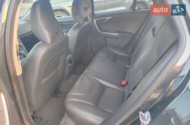 Универсал Volvo V60 2014 в 