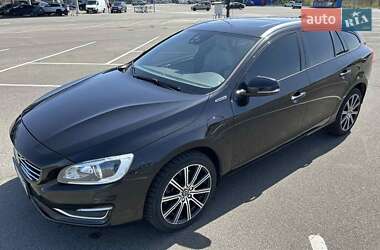 Универсал Volvo V60 2016 в 
