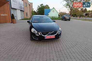 Універсал Volvo V60 2013 в 
