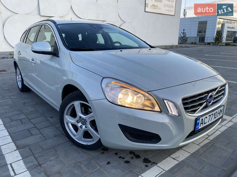 Volvo V60 2011