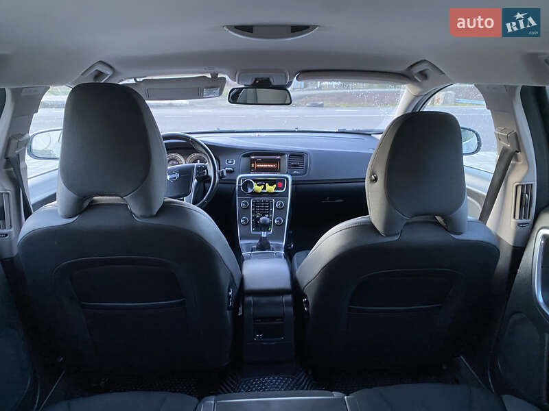 Универсал Volvo V60 2011 в Луцке фото 13 Универсал Volvo V60 2011 в Луцке