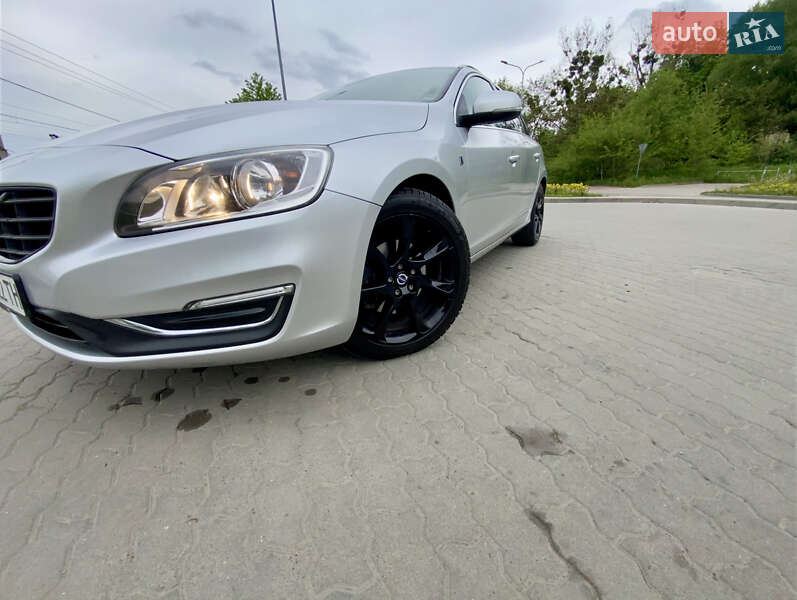 Универсал Volvo V60 2016 в Львове фото 7 Универсал Volvo V60 2016 в Львове