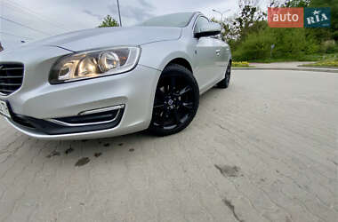 Универсал Volvo V60 2016 в 