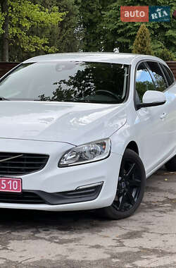 Универсал Volvo V60 2017 в 