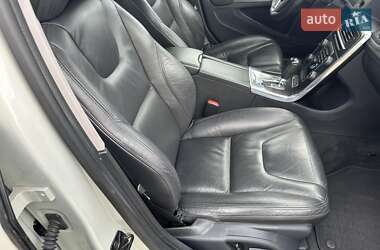 Универсал Volvo V60 2011 в 