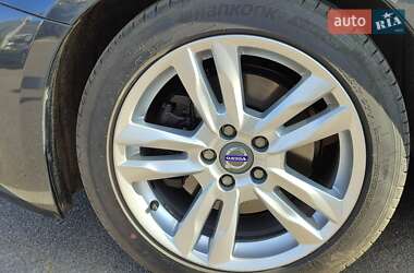 Универсал Volvo V60 2011 в 