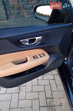 Універсал Volvo V60 2019 в 