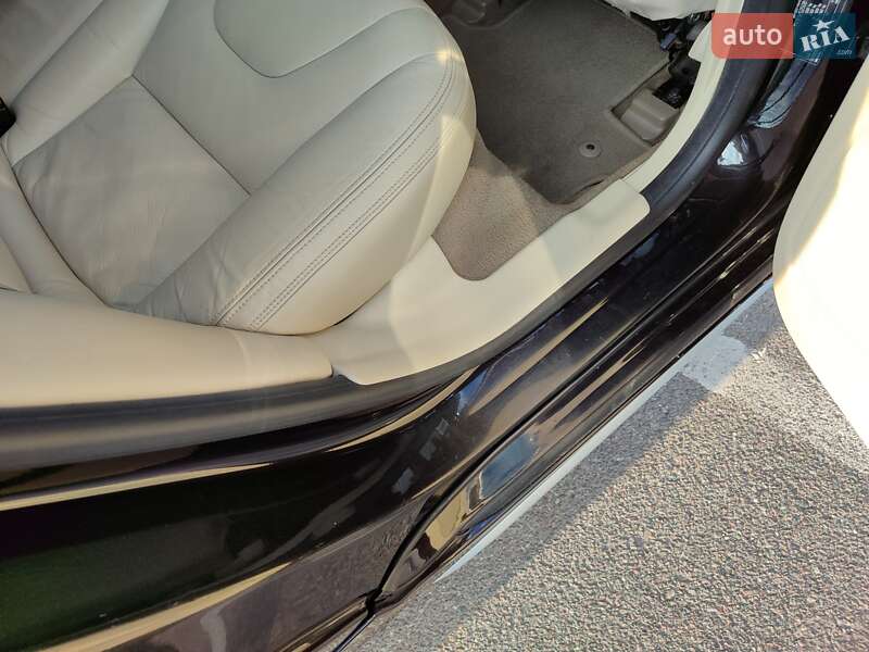Универсал Volvo V60 2011 в Киеве