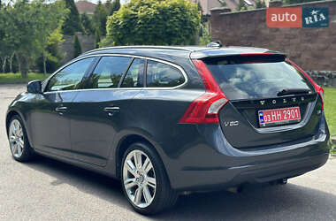 Универсал Volvo V60 2012 в 