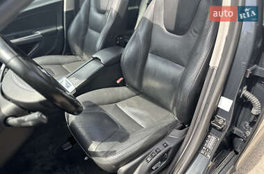 Универсал Volvo V60 2012 в 