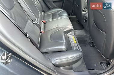 Универсал Volvo V60 2012 в 