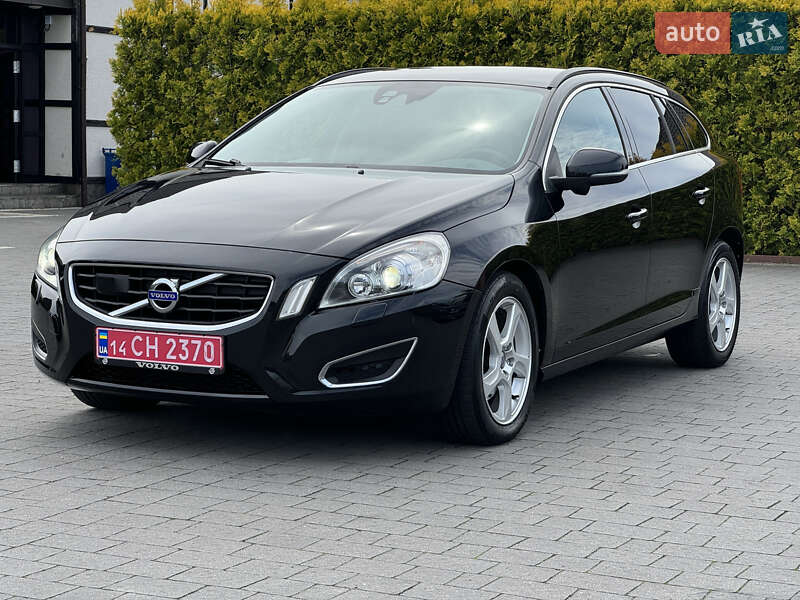 Универсал Volvo V60 2013 в 