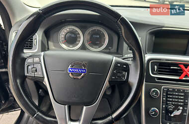 Универсал Volvo V60 2013 в 