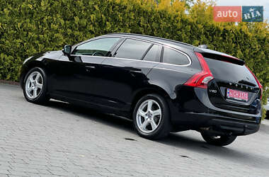 Универсал Volvo V60 2013 в 