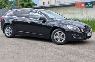 Универсал Volvo V60 2011 в 