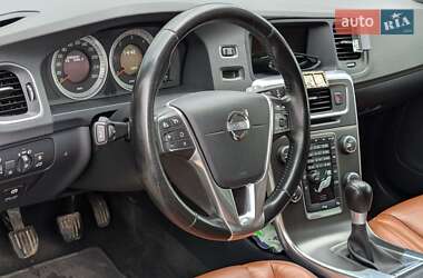 Универсал Volvo V60 2011 в 