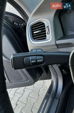Універсал Volvo V60 2011 в 