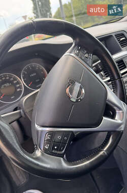 Универсал Volvo V60 2011 в 