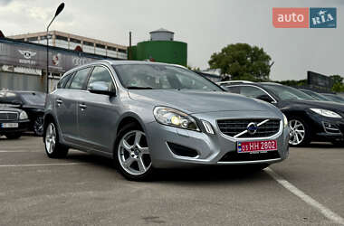 Универсал Volvo V60 2011 в 