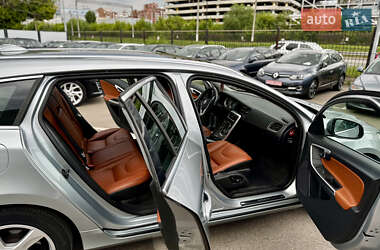 Универсал Volvo V60 2011 в 
