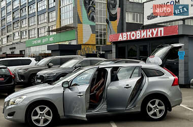 Универсал Volvo V60 2011 в 