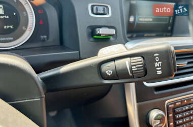 Универсал Volvo V60 2011 в 