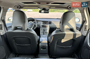 Универсал Volvo V60 2012 в 