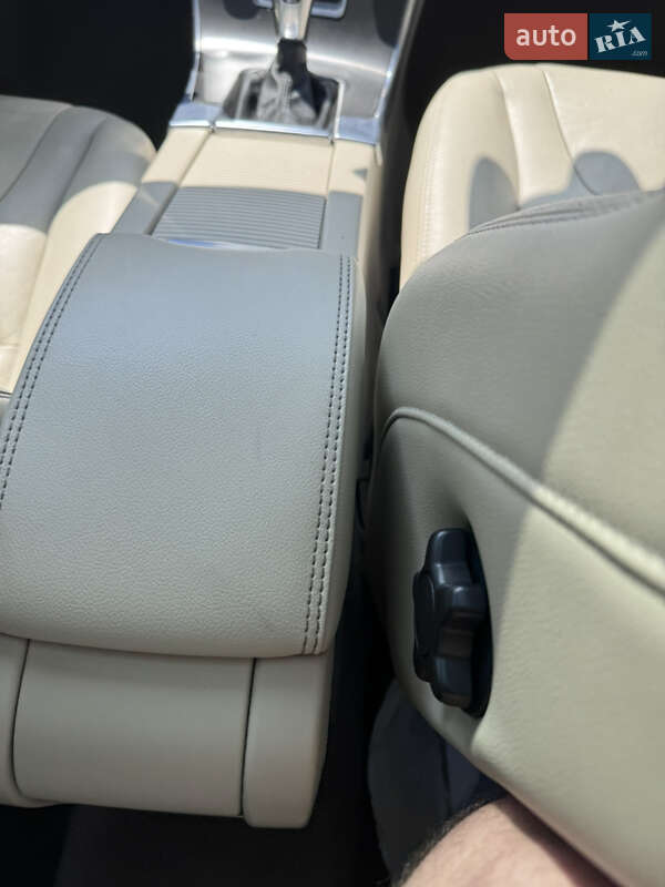 Универсал Volvo V60 2015 в Киеве