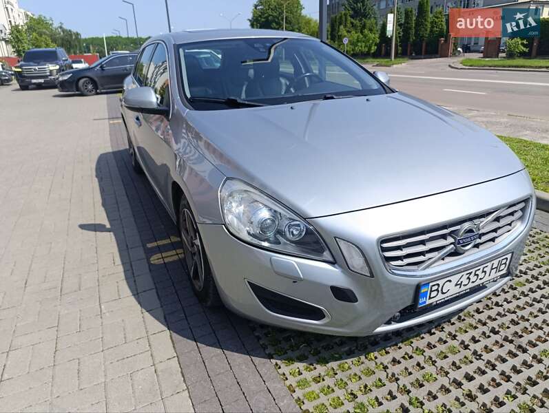 Универсал Volvo V60 2011 в Львове фото 41 Универсал Volvo V60 2011 в Львове