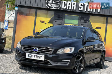 Универсал Volvo V60 2015 в 