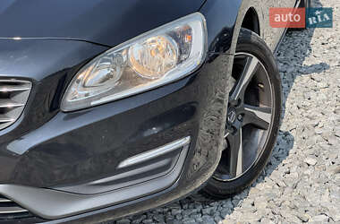 Универсал Volvo V60 2015 в 