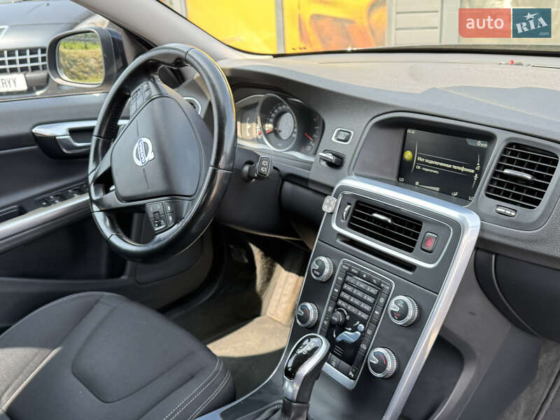 Универсал Volvo V60 2015 в Стрые