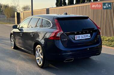 Универсал Volvo V60 2015 в 