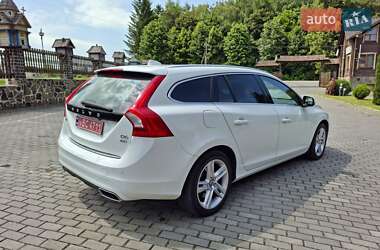 Универсал Volvo V60 2014 в 