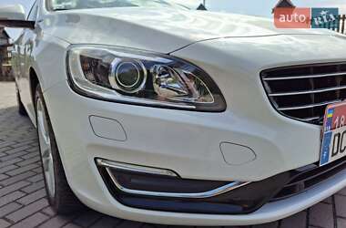 Универсал Volvo V60 2014 в 