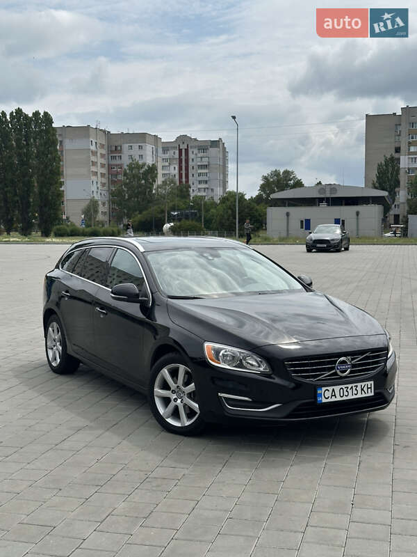 Универсал Volvo V60 2016 в 