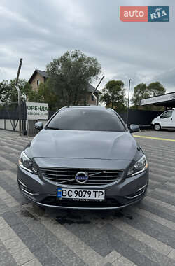 Универсал Volvo V60 2016 в 