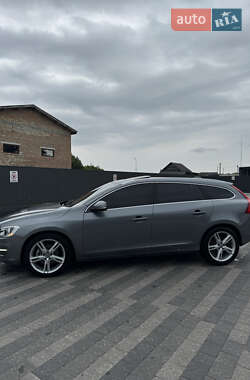 Универсал Volvo V60 2016 в 