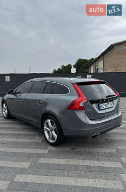 Универсал Volvo V60 2016 в 