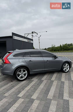 Универсал Volvo V60 2016 в 