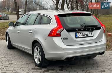 Универсал Volvo V60 2014 в 
