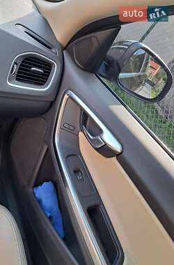 Універсал Volvo V60 2012 в 